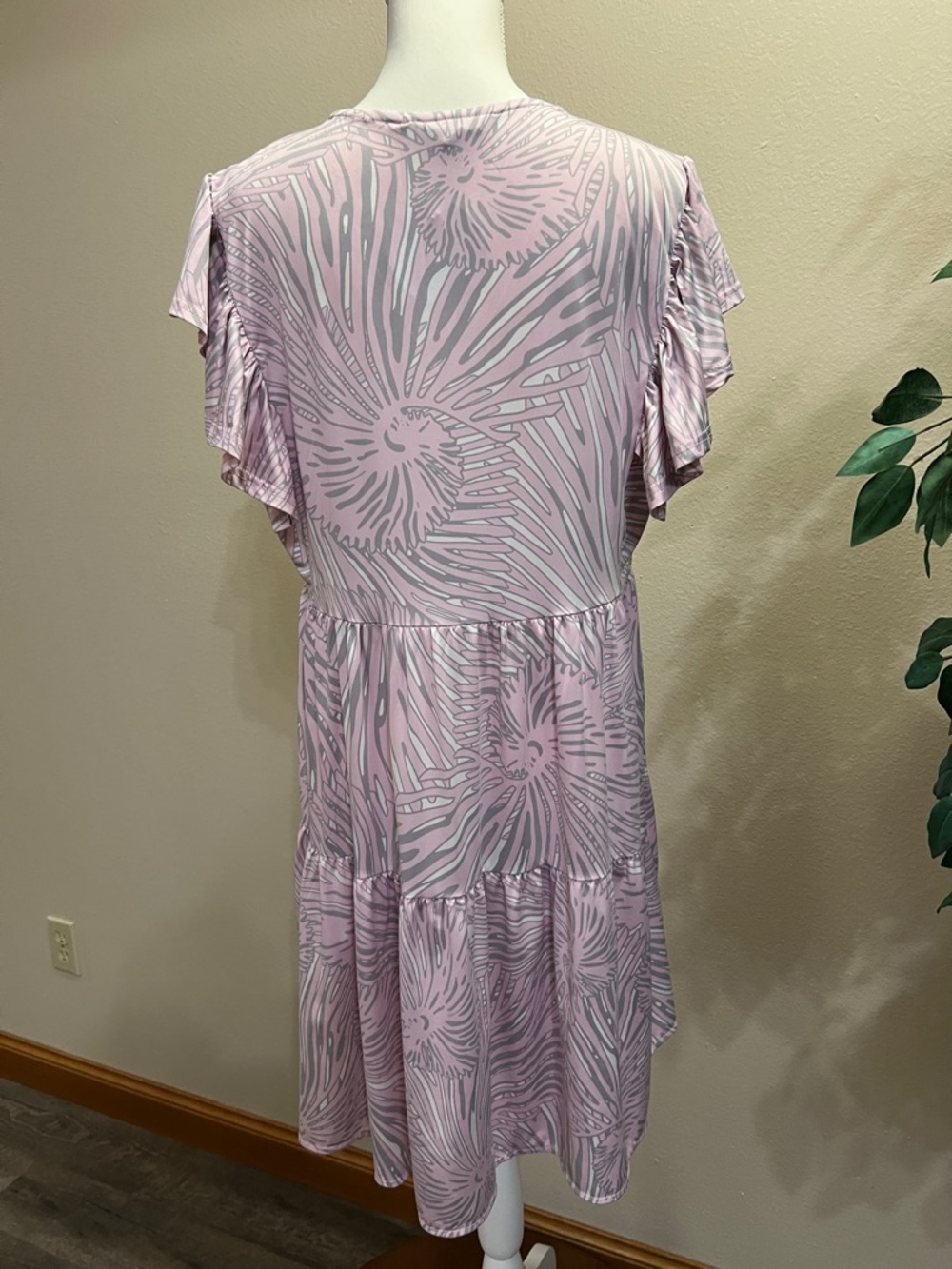 NWT!π La Mer Luxe light pink dress size L - Picture 11 of 16